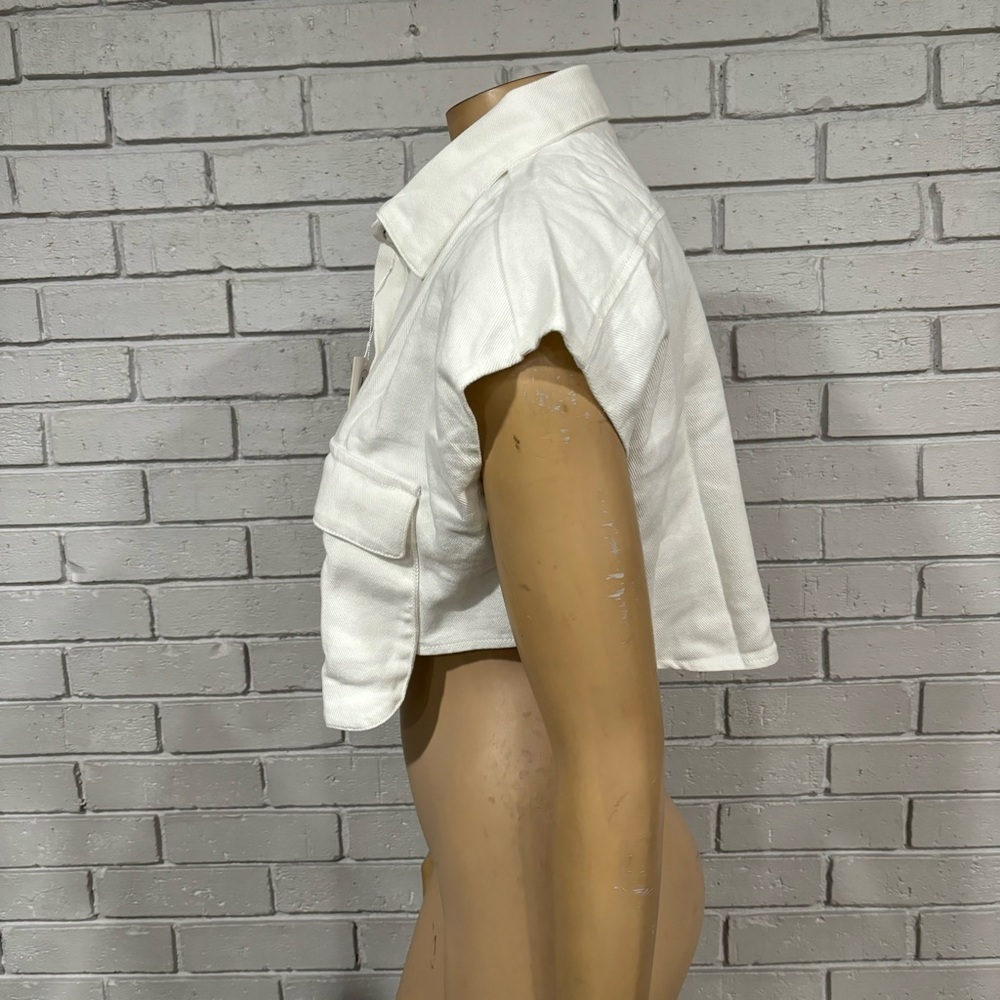 White Cropped Button-Up Top - Picture 4 of 7